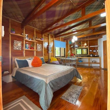 Chue&Larry'S Beachside Homestay Libagon 외부 사진