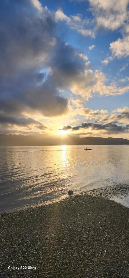 Chue&Larry'S Beachside Homestay Libagon 외부 사진