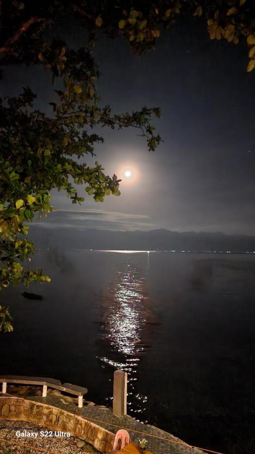 Chue&Larry'S Beachside Homestay Libagon 외부 사진