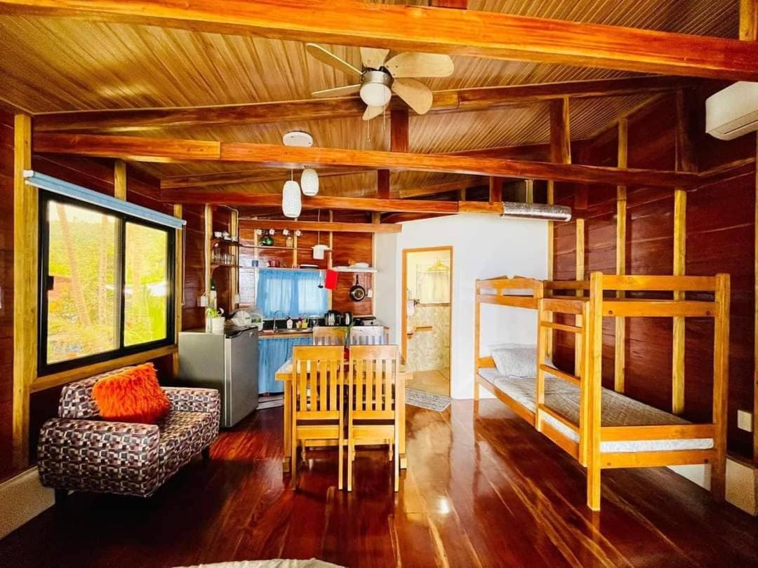 Chue&Larry'S Beachside Homestay Libagon 외부 사진