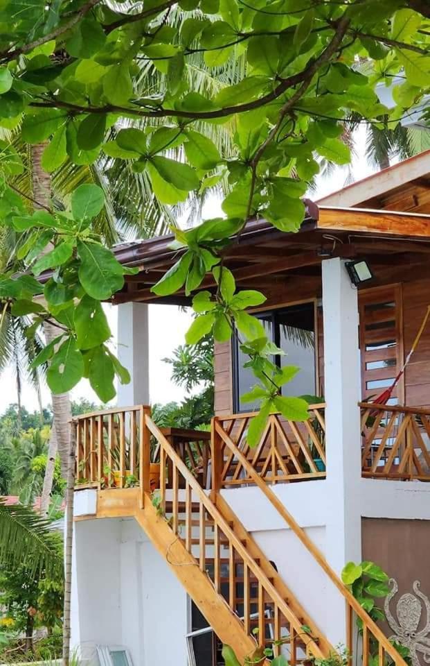 Chue&Larry'S Beachside Homestay Libagon 외부 사진